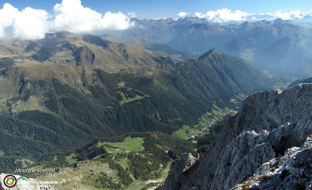 29 Panorama sulla Valcanale.....JPG